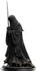 A statue of a Ringwraith from Lord of the Rings, holding a sword. Podgląd zdjęcia produktu