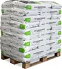 A stack of bags of raised soil on a wooden pallet. Produktbild-Vorschau
