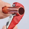 A hand is holding a copper pipe while a red pipe cutter is being used to cut it. Produktbild-Vorschau