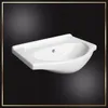 A white ceramic sink with a chrome faucet and drain is shown against a dark background. Anteprima dell’immagine prodotto