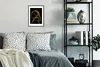 MuchoWow® MuchoWow® Gerahmtes Poster Mädchen mit einem Produktbild-Vorschau 2