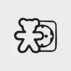 A graphic illustration of a teddy bear interacting with an electrical outlet. Produktbild-Vorschau