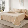 Přehoz na postel 230x250 cm se 2 povlaky na polštáře 50x70 Náhled obrázku produktu 2