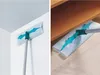 A split image showing a dusting tool being used to clean a ceiling corner and under a shelf. Anteprima dell’immagine prodotto