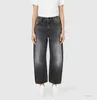 A person is standing and modeling a pair of jeans. Produktbild-Vorschau