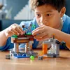 LEGO Minecraft Die verlassene Mine Bauset, Zombiehöhle mit Produktbild-Vorschau 8