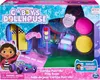The image shows the packaging of a Gabby's Dollhouse toy set, featuring a play room with a car and accessories. Náhľad obrázku produktu