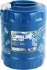 A blue plastic container of engine oil with a label showing product details and graphics of engine parts. Produktbild-Vorschau