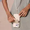 Fall Uniq Coehl Muse Magnetische Aufladung Na Iphone 16 Pro Produktbild-Vorschau 9