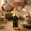 Physis of Crete Olivenöl Flasche mit Schleife als Geschenk Produktbild-Vorschau
