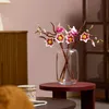 Äste mit Magonolien Blüten Produktbild-Vorschau 4