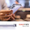 A person is holding a transparent phone case on a smartphone. Produktbild-Vorschau
