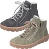 Two pairs of women's boots, one gray and one green, are shown against a white background. Voir les images du produit