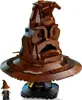 LEGO Harry Potter Le chapeau qui parle, modèle de Poudlard Voir les images du produit 14