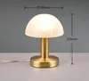FYNN II lampada da tavolo in ottone e vetro bianco Anteprima dell’immagine prodotto 12