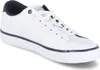 A white Tommy Hilfiger low sneaker with navy accents. Náhled obrázku produktu