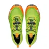 Trailrunning-Schuhe "Ribelle Run" von Scarpa in leuchtendem Grün mit orangefarbenen Akzenten und Schnellschnürsystem. Produktbild-Vorschau