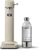 A sand-colored Aarke Carbonator 3 soda maker and a clear PET bottle with a stainless steel base are shown against a white background. Produktbild-Vorschau