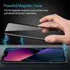 A hand is holding a phone case above a phone, demonstrating magnetic attraction. Produktbild-Vorschau