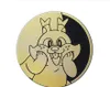 A close-up of a gold coin with a cartoon squirrel character on it. Voir les images du produit