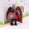 Bigjigs Chevaliers médiévaux en bois, 4 pièces. Voir les images du produit 7