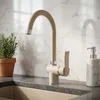 Madera kraan voor de keuken met uitloop Productafbeelding-voorbeeld 3