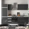 A modern, sleek kitchen with grey high-gloss cabinets and white subway tile backsplash. Anteprima dell’immagine prodotto