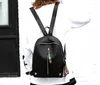 Damenrucksack - Schwarz - Stilvoll und Praktisch - Schule - Produktbild-Vorschau 6