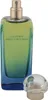 Geöffneter Hermès-Flakon mit goldenem Sprühkopf, Kappe mit glasklarer Haube liegt daneben, Farbverlauf von Grün zu Blau, 100 ml Eau de Toilette. Produktbild-Vorschau