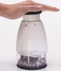 A hand pressing down on the top of a manual food chopper filled with chopped red onions. Produktbild-Vorschau