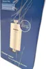 A close-up of a blue product box for a Philips shower filter. The box has text and an image of the filter. There is also a circular graphic with text. Voir les images du produit