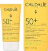 A product shot of Caudalie Vinosun Protect sunscreen tube and its packaging. Produktbild-Vorschau