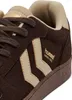 A close-up view of a brown and beige sneaker. Produktbild-Vorschau