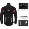 Back view of a black jacket with red accents, showing features like airholes and storage pockets. Anteprima dell’immagine prodotto