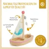 A wooden toy sailboat with descriptive text and certifications. Anteprima dell’immagine prodotto