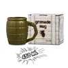 Grenade à main tasse à café en vert olive Voir les images du produit 11