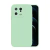 A light green phone case is shown from the back, with the phone inside visible on the right side. Produktbild-Vorschau