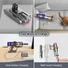 Collage showing two ways to charge a cordless vacuum cleaner: dock station charging and wall-mount charging, with a lifestyle shot of the vacuum being used and a close-up of the battery. Anteprima dell’immagine prodotto