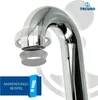 Close-up of a chrome faucet with a transparent ring being attached, and a blue box with text and an exclamation mark in the corner. Produktbild-Vorschau