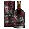 A bottle of Don Papa Sherry Cask rum and its accompanying cylindrical box are displayed against a white background. Anteprima dell’immagine prodotto