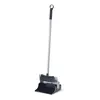 A broom and dustpan set on a white background. Podgląd zdjęcia produktu