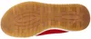 Auf dem Bild ist ein roter flacher Schuh zu sehen der von der Seite betrachtet wird. Der Schuh hat eine schlichte Form und eine glatte Oberfläche. Podgląd zdjęcia produktu