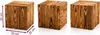 Three wooden cubes are displayed side-by-side on a white background. The first cube on the left has dimensions indicated by arrows and text. Anteprima dell’immagine prodotto
