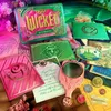 Wicked: Il kit dei ricordi di Oz – Cofanetto da collezione Anteprima dell’immagine prodotto 14