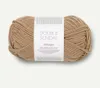 A skein of yarn with a label. Produktbild-Vorschau