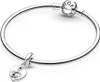 A silver Pandora bracelet with a heart-shaped charm. Podgląd zdjęcia produktu