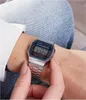 A person wearing a watch on their wrist. Produktbild-Vorschau