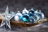 Brubaker 50-teiliges Set Weihnachtskugeln mit Baumspitze - Produktbild-Vorschau 4