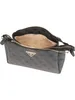 Guess Handtasche NOELLE Tri Compartment Coal Logo Produktbild-Vorschau 33