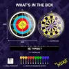 A flat lay image showing the contents of a dartboard set against a dark purple background with a textured pattern. Voir les images du produit
